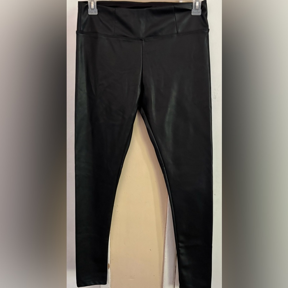 Hunter &  Brown faux leather pants sz Large